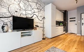 Novum Apartment With Parking